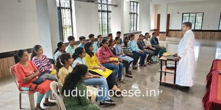 Empowering Faith: YouCat Training Session at Udyavar Parish